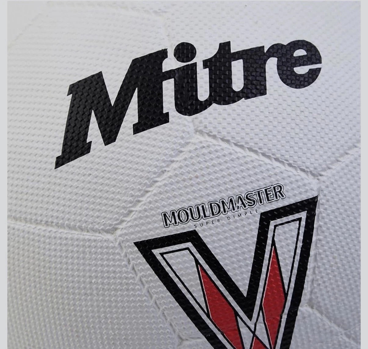 Mitre Super Simple Mouldmaster size 5 Football